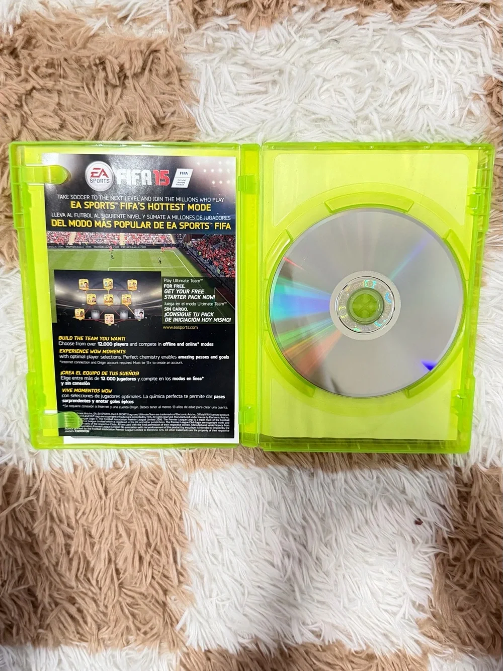 FIFA 15 (Green) - EA Sports. USED LIKE NEW